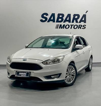 FORD FOCUS 2.0 SE FASTBACK 16V FLEX 4P POWERSHIFT
